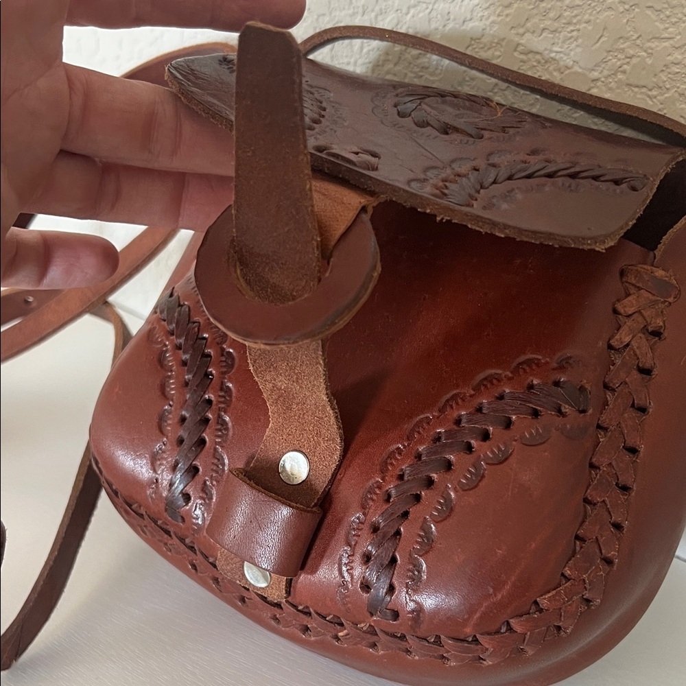 Artisan Leather Crossbody Bag in Deep Brown - Picture 3 of 11